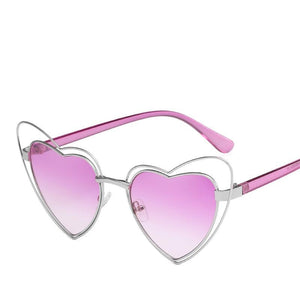 Sweet Metal Accent Bold Heart Shaped Sunglasses - Mix Colors