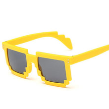 Load image into Gallery viewer, Square Metal Trim Modern Glam Sunglasses - Mix Colors