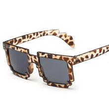 Load image into Gallery viewer, Square Metal Trim Modern Glam Sunglasses - Mix Colors