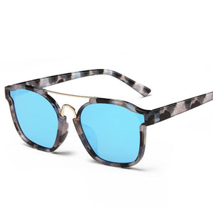Vintage Women's Round Cut Out Sunglasses - Mix Colors