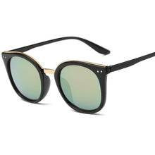 Load image into Gallery viewer, Classic Matte Tortoise Horn Rimmed Dark Lens 80s Style Sunglasses - Mix Colors