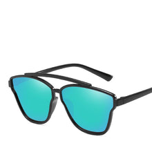 Load image into Gallery viewer, Sleek Street Savvy Distinctive Super Chic Sunglasses - Mix Colors