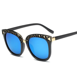 Square Metal Trim Modern Glam Sunglasses - Mix Colors