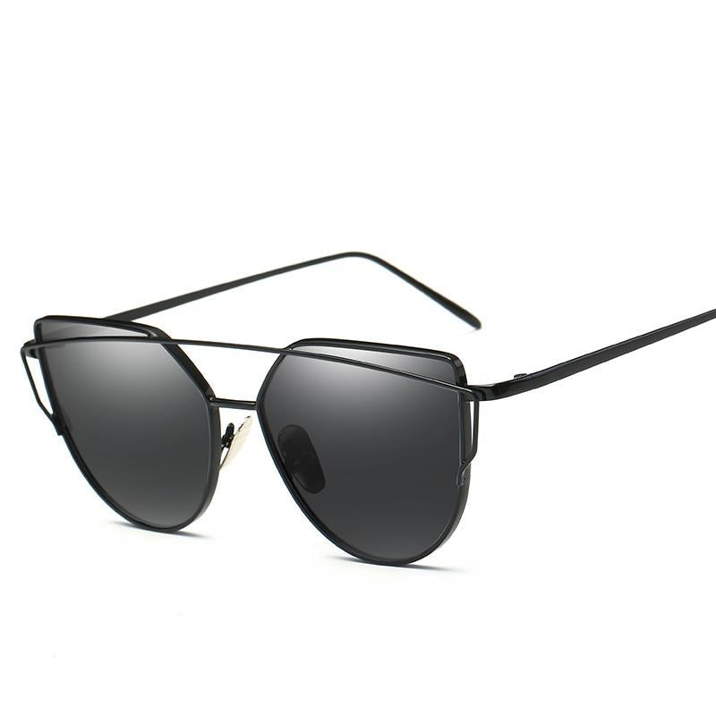 Exaggerated Cat Eye Sunglasses - Mix Colors