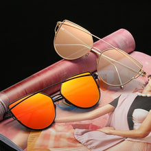 Load image into Gallery viewer, Exaggerated Cat Eye Sunglasses - Mix Colors