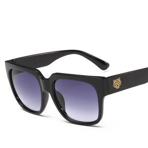 Square Keyhole Bridge Studded Laid Back Sunglasses - Mix Colors